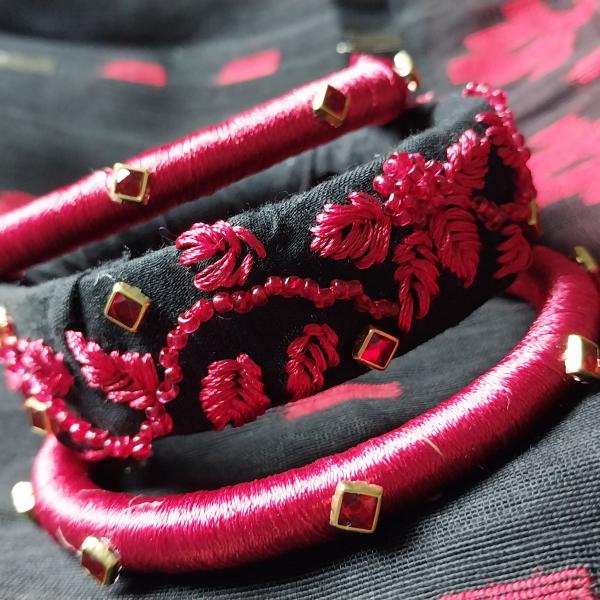 হাতের তৈরি লাল-কালো ডিজাইনার চুড়ি সেট – ঐতিহ্যবাহী ফ্যাশন জুয়েলারি