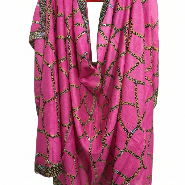 Elegant Geometrical Leopard Print Orna