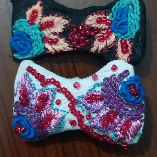 Handmade Embroidered Floral Fabric Accessories – Beaded Decorative Mini Clips/ Craft Pieces (Set of 2)